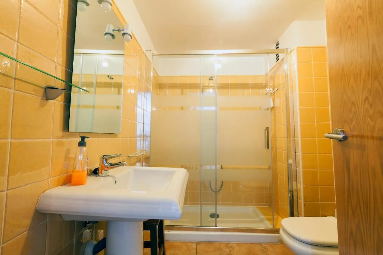 Casa Rural Macia - Apartamentos Roní 0*,  Spanien